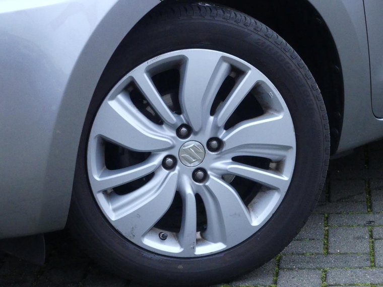 Vehicle Image 26
