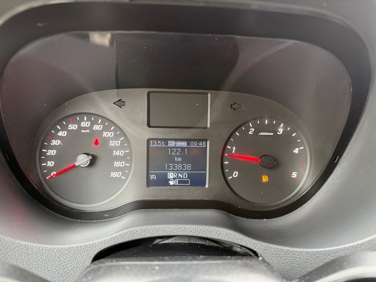 Vehicle Image 12