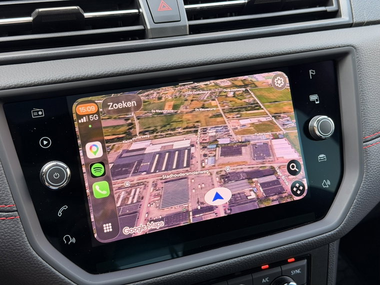 Vehicle Image 21