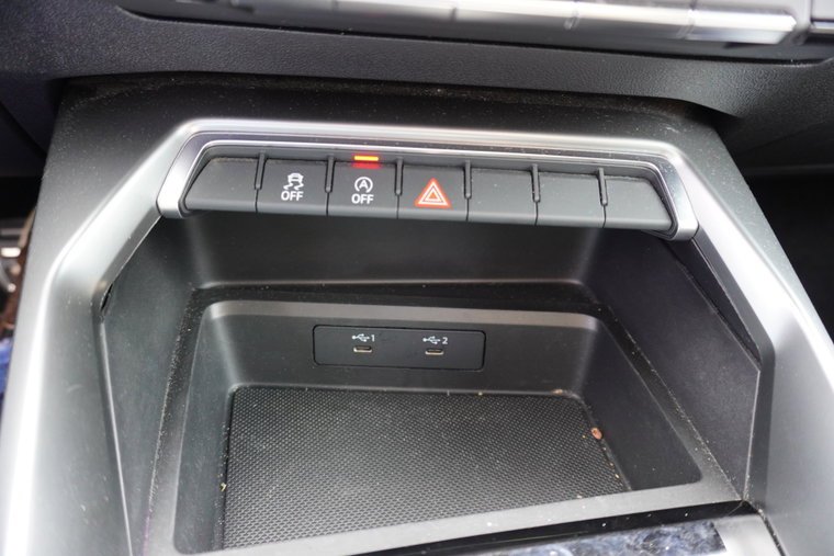 Vehicle Image 27