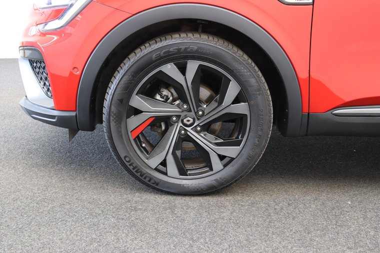 Vehicle Image 25
