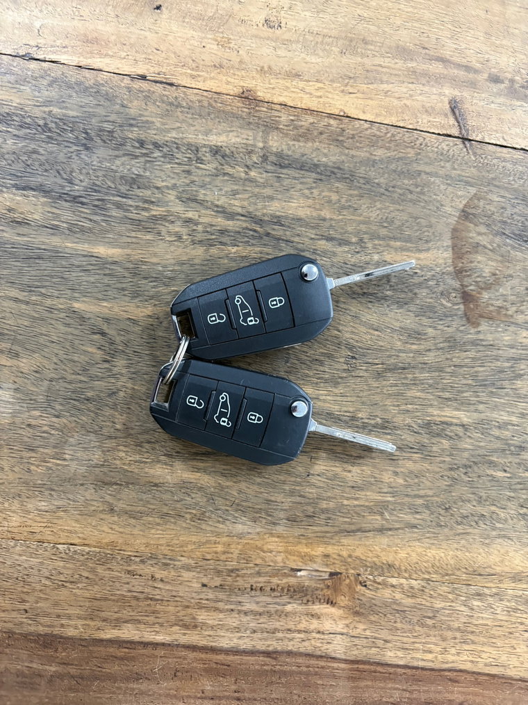 Vehicle Image 24