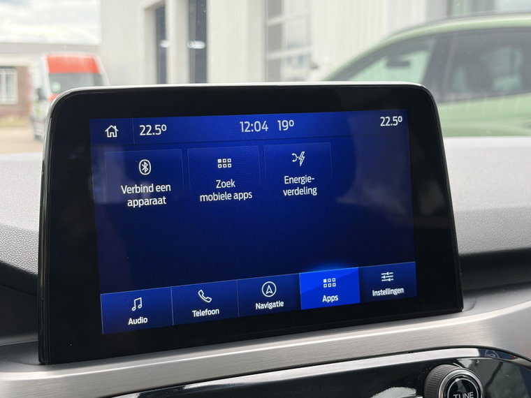 Vehicle Image 21