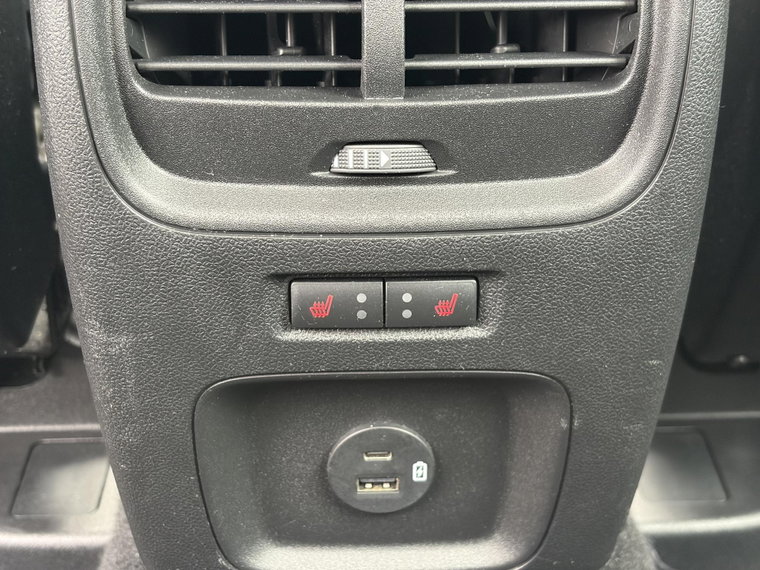 Vehicle Image 29