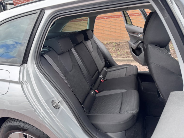 Vehicle Image 31