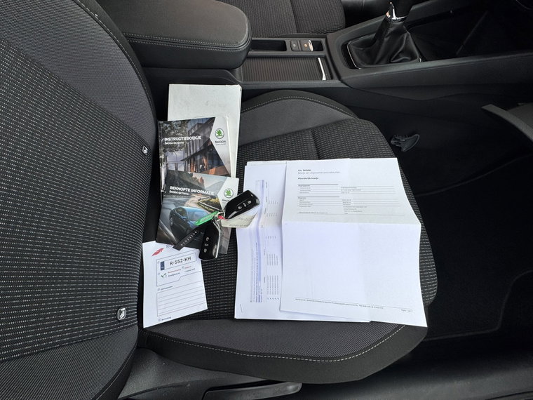 Vehicle Image 36