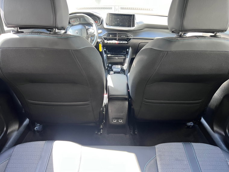 Vehicle Image 21