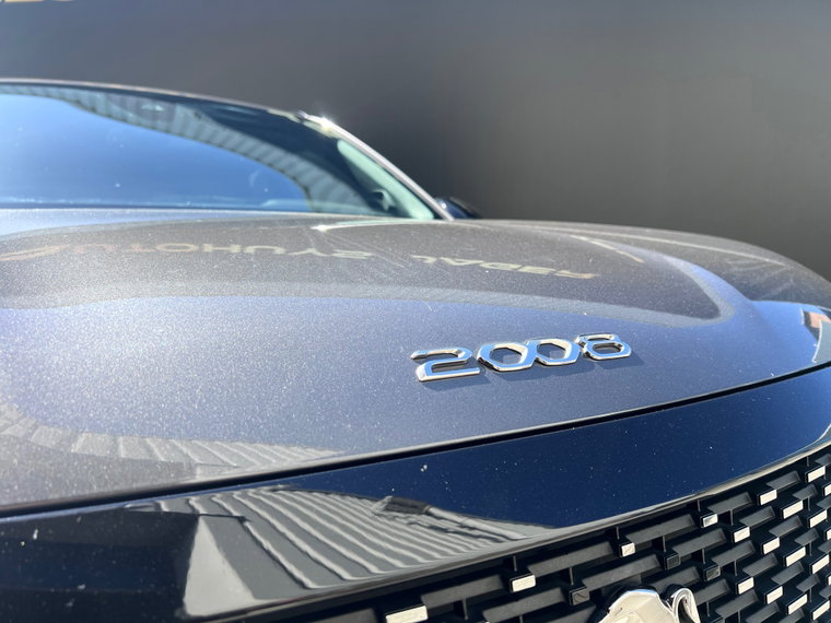 Vehicle Image 23