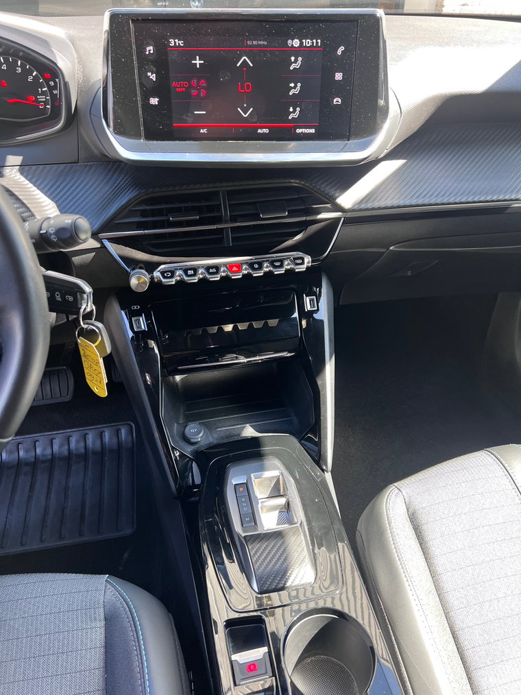 Vehicle Image 28