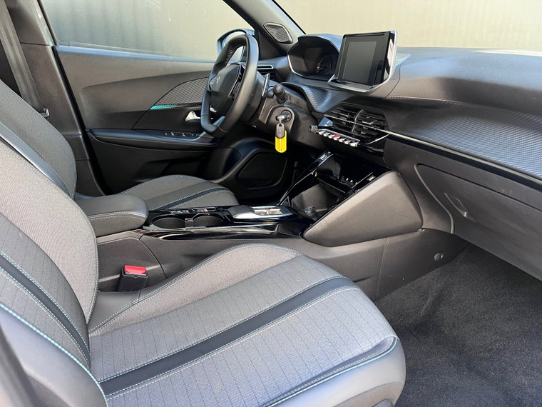 Vehicle Image 40