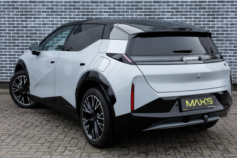 Vehicle Image 19