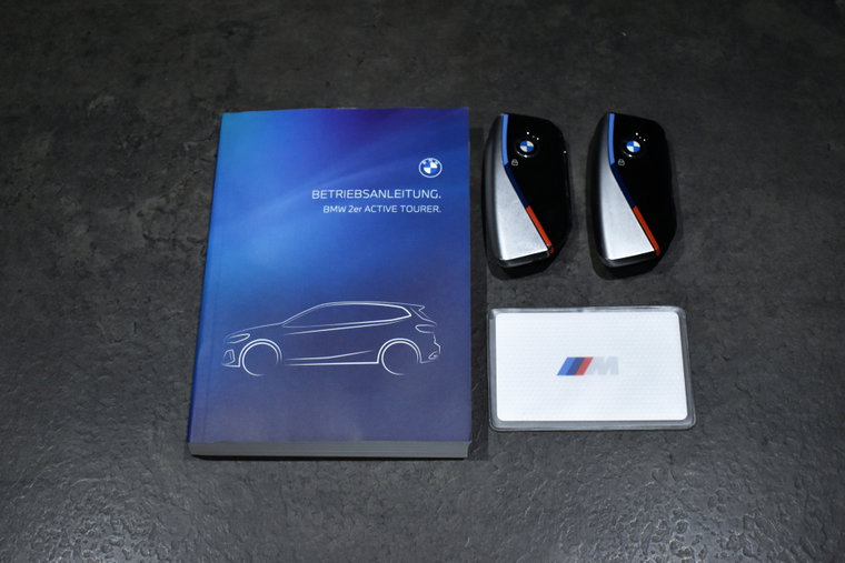 Vehicle Image 33