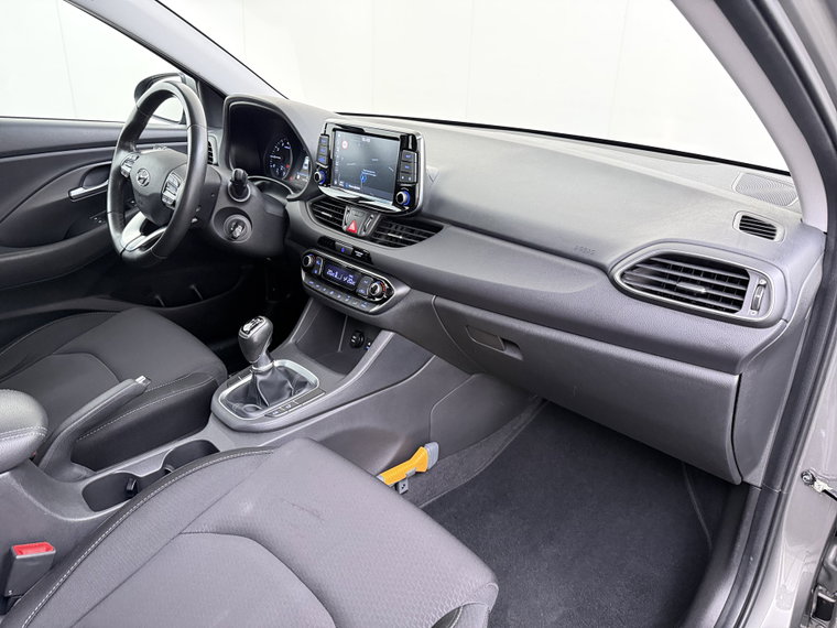 Vehicle Image 31