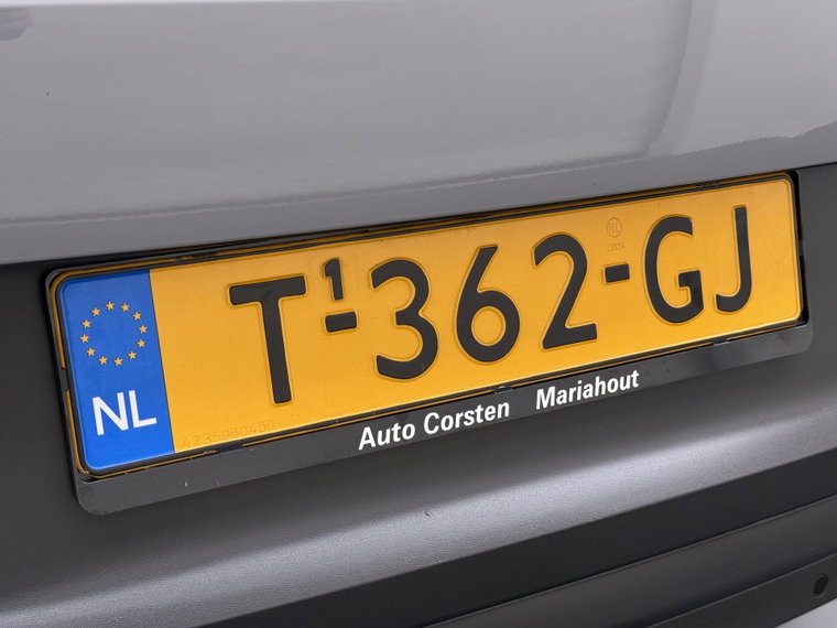 Vehicle Image 42