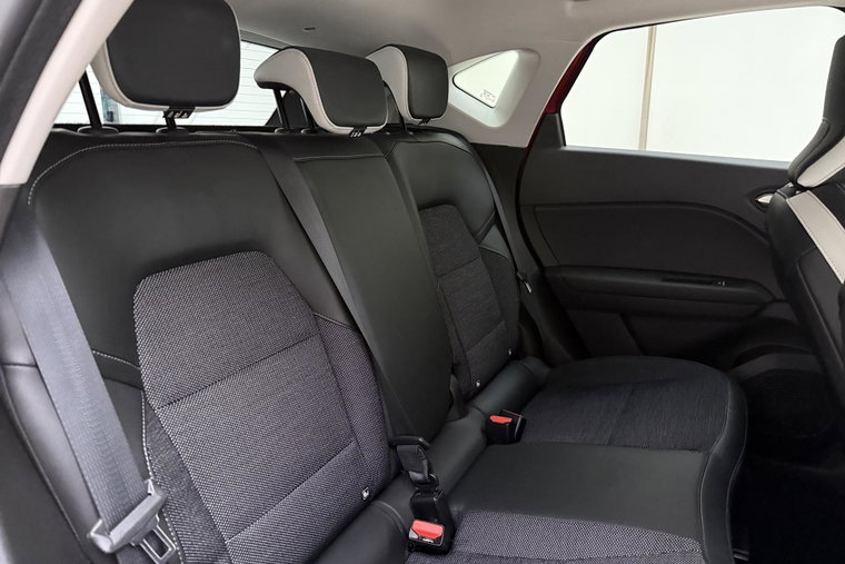 Vehicle Image 18
