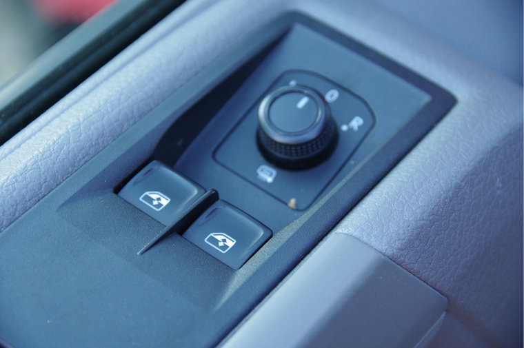Vehicle Image 36