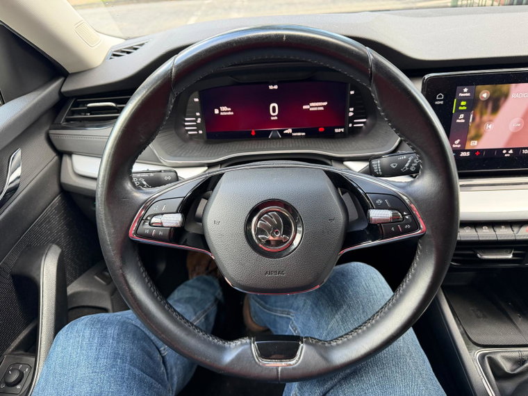 Vehicle Image 23