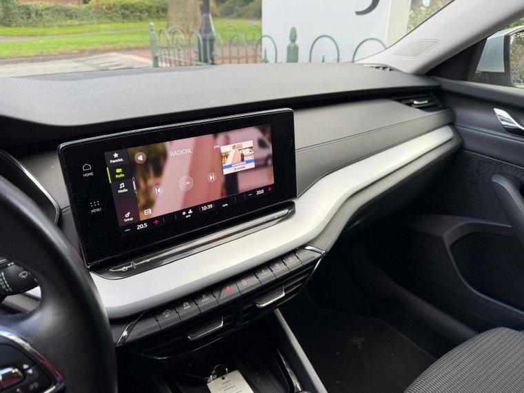 Vehicle Image 31