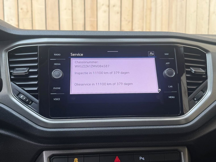 Vehicle Image 22