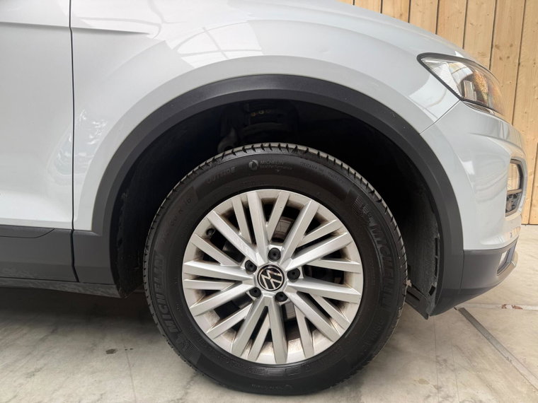 Vehicle Image 38