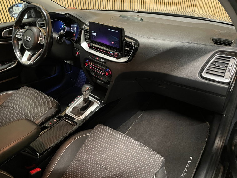 Vehicle Image 30