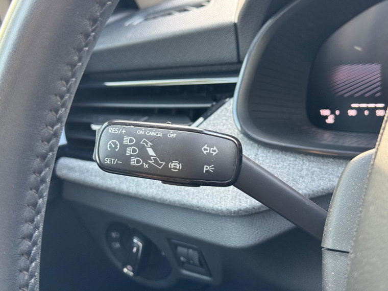 Vehicle Image 27