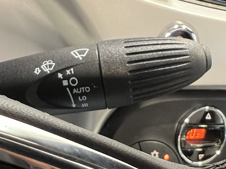 Vehicle Image 24