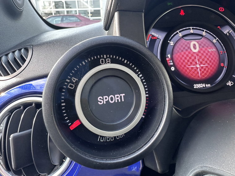 Vehicle Image 22