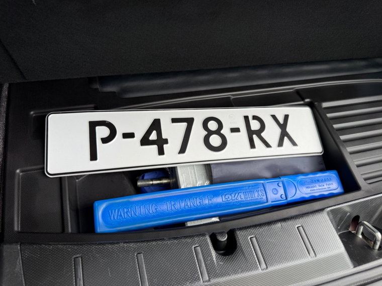 Vehicle Image 50