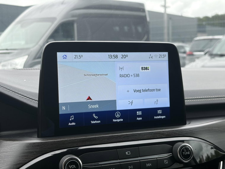 Vehicle Image 15
