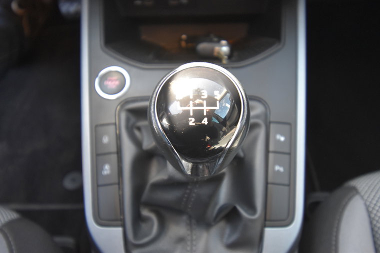 Vehicle Image 25