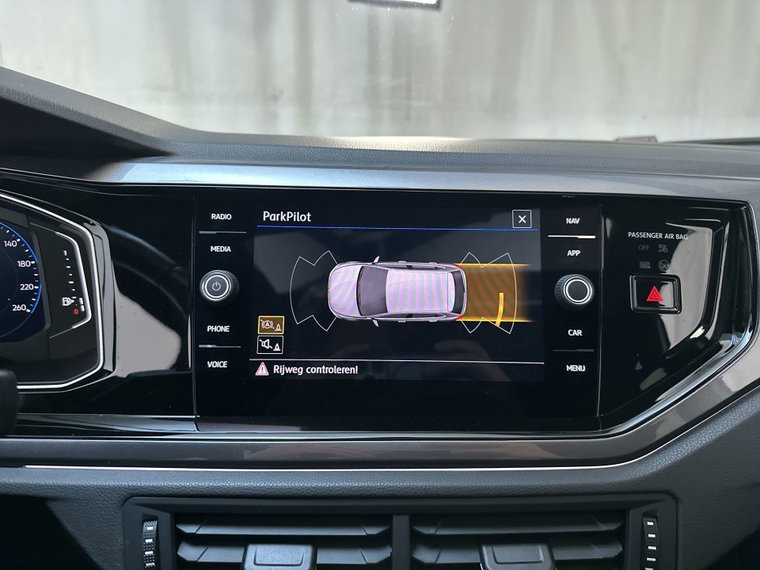 Vehicle Image 22