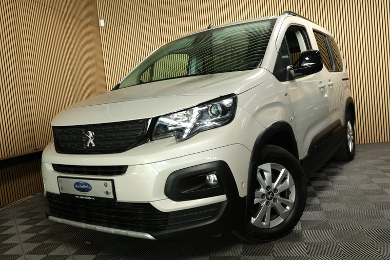 Vehicle Image 29