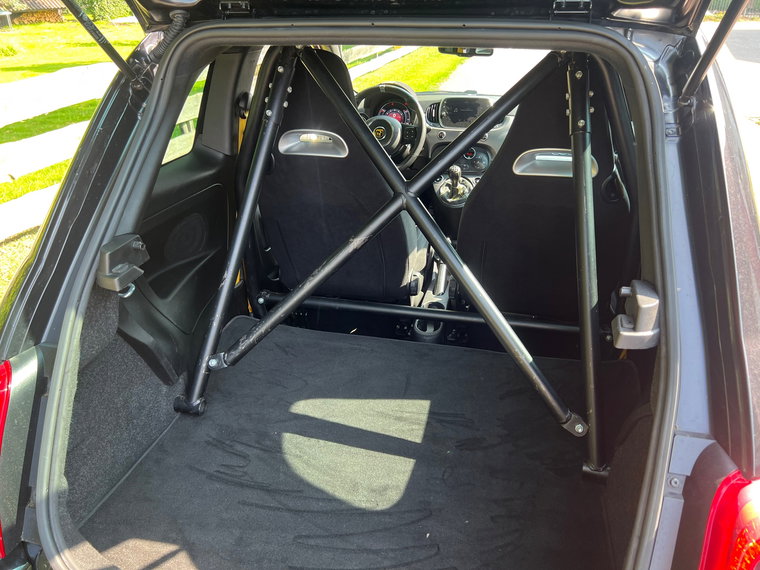 Vehicle Image 16