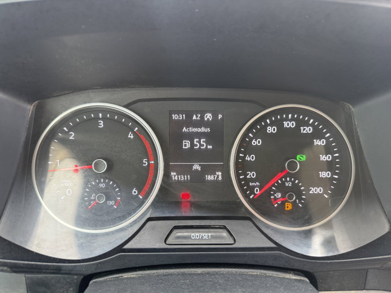Vehicle Image 32