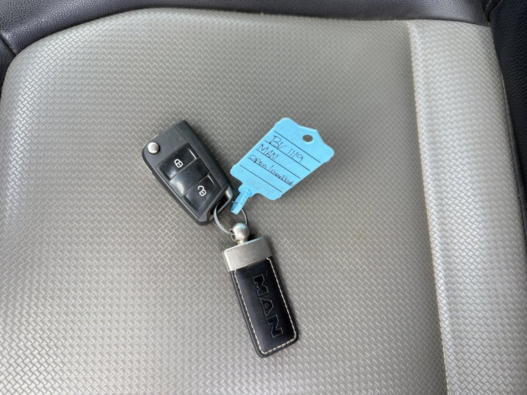 Vehicle Image 33