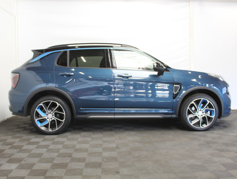 Vehicle Image 15