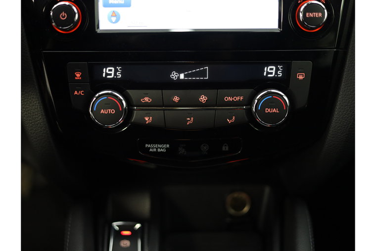Vehicle Image 28