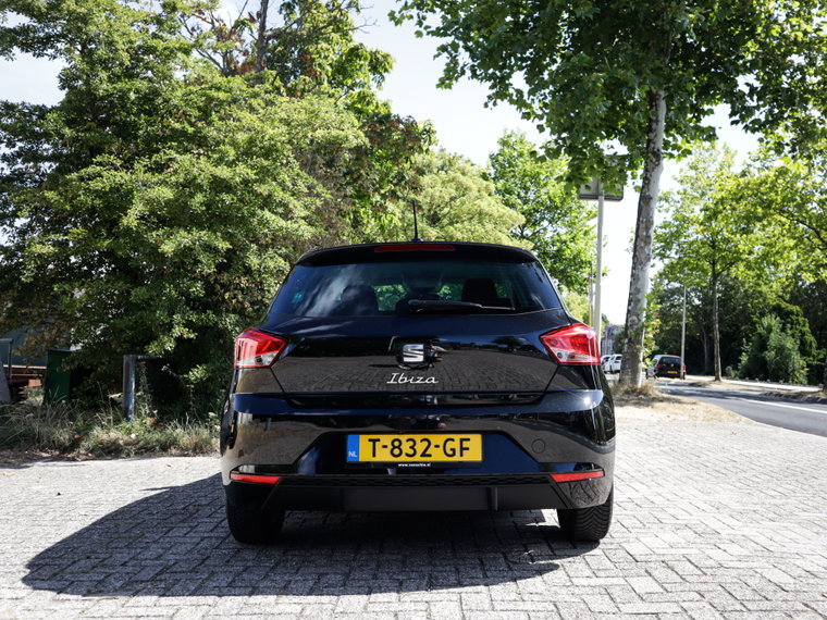 Vehicle Image 35