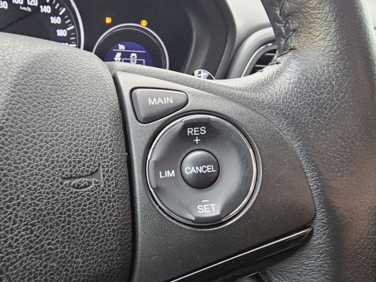 Vehicle Image 28