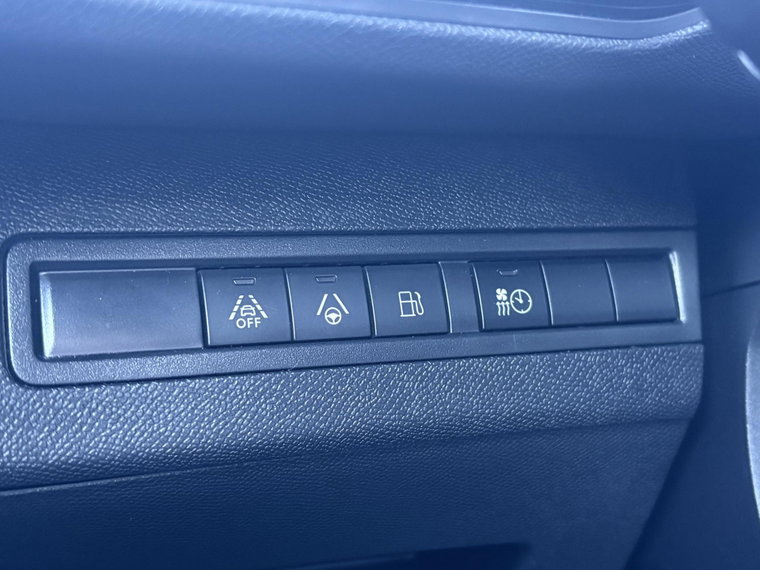Vehicle Image 28