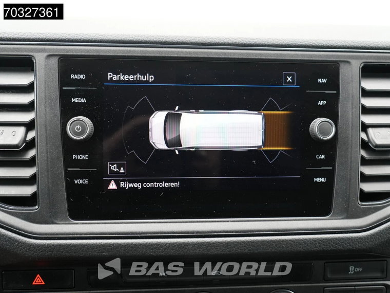 Vehicle Image 19