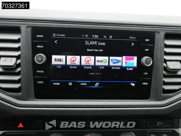 Vehicle Image 22