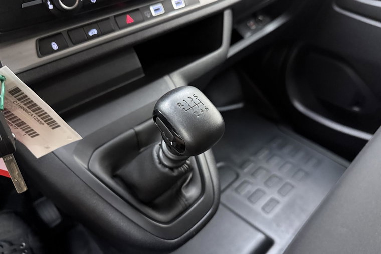 Vehicle Image 26