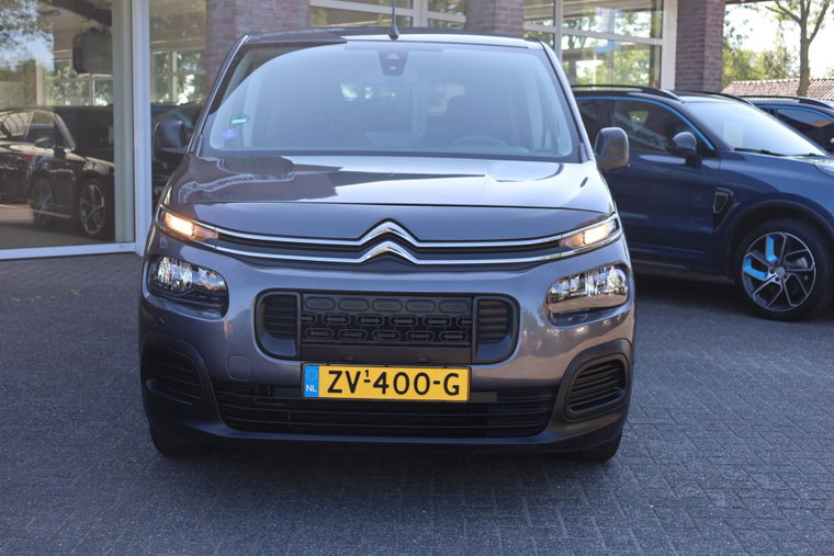 Vehicle Image 23