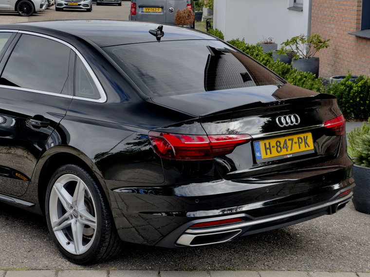 Vehicle Image 15