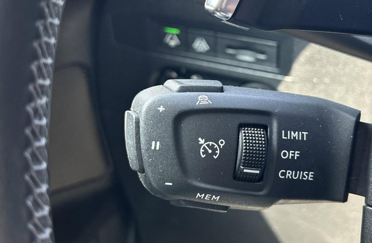 Vehicle Image 24