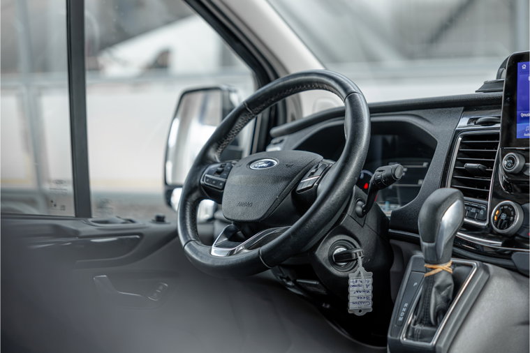 Vehicle Image 12