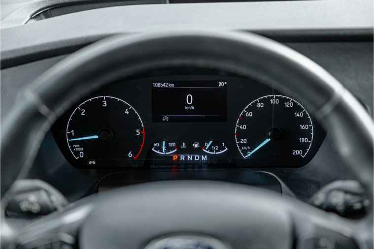 Vehicle Image 16