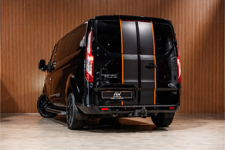 Vehicle Image 8